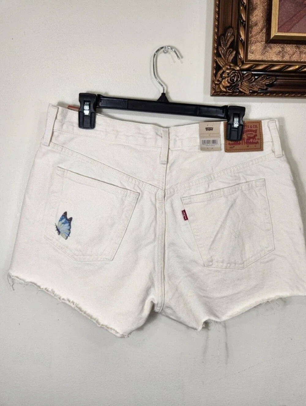 Levi's 501 Original Womens Size 31 Butterfly Print high rise Denim shorts NWT 3 - Picture 2 of 8